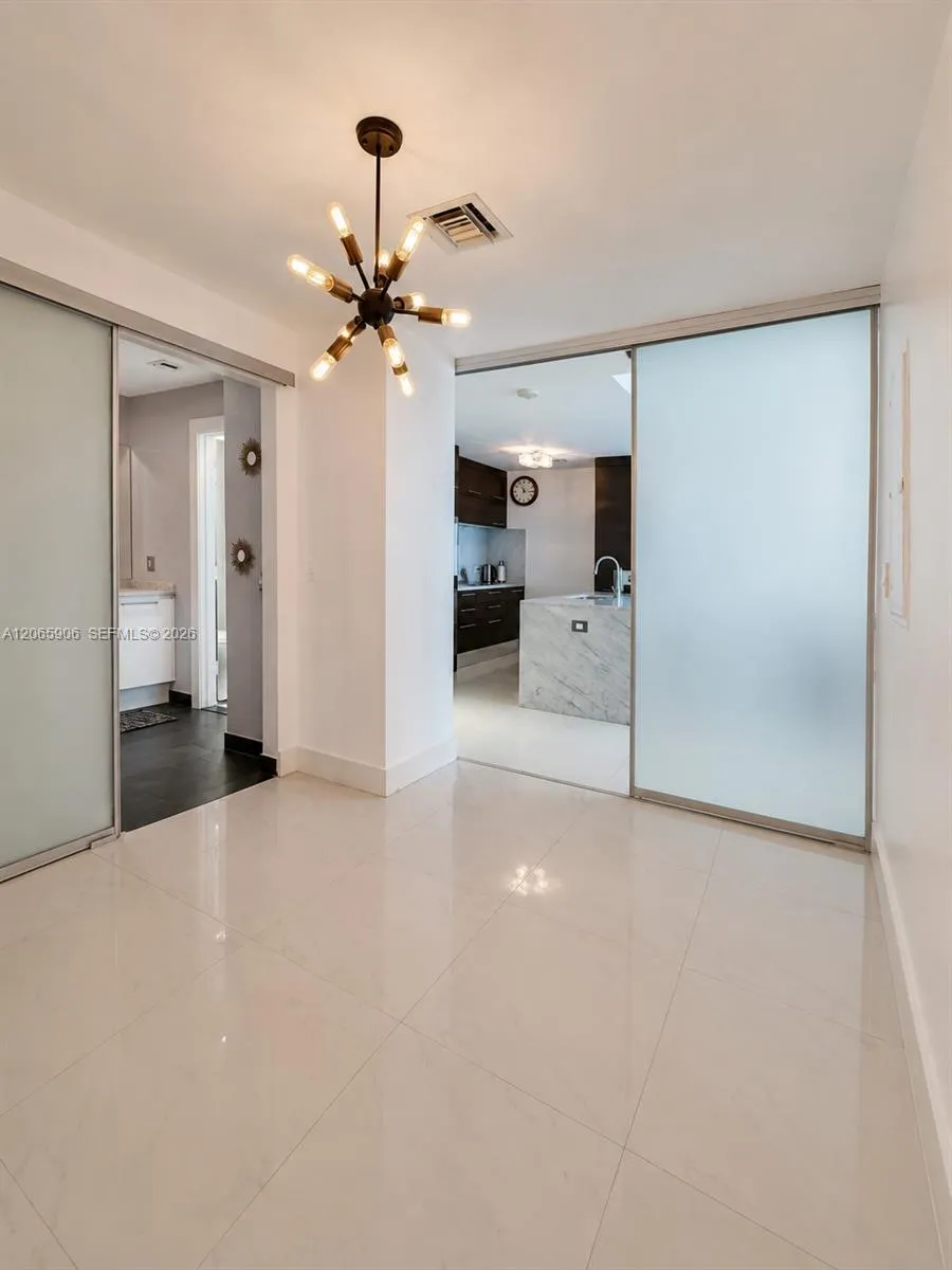 900 Biscayne Blvd #4410 Miami, FL 33132