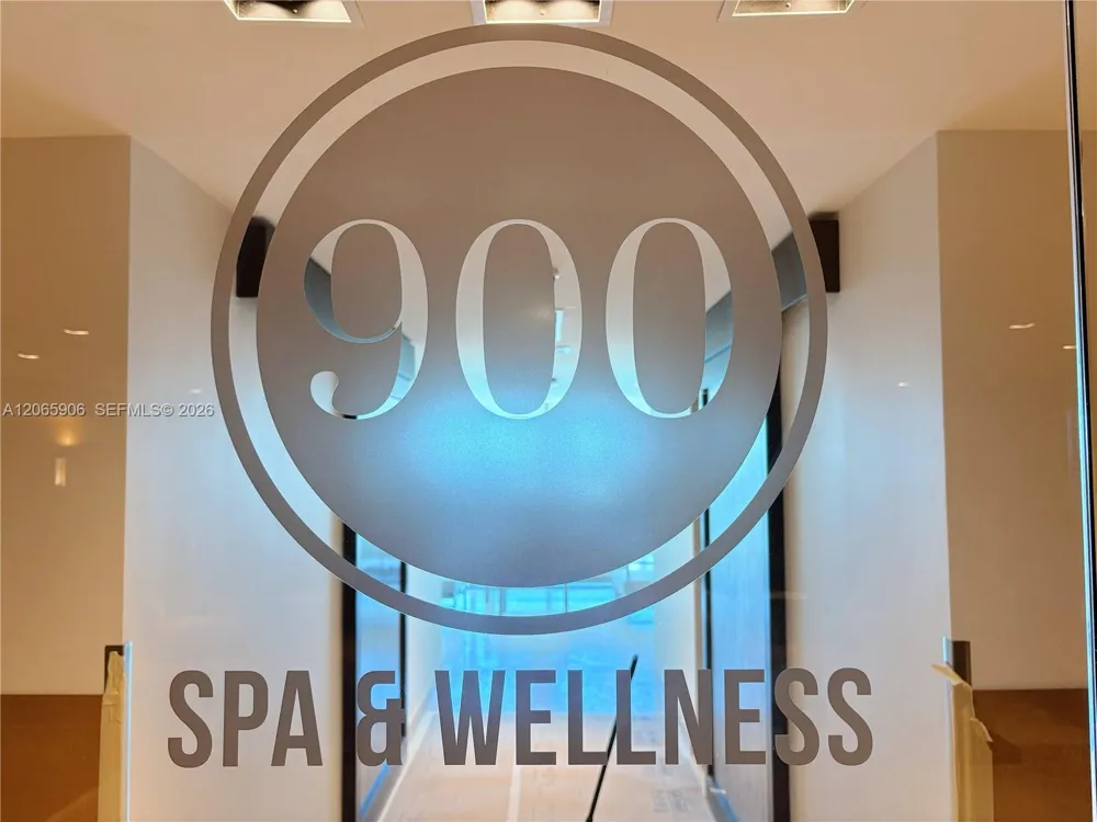 900 Biscayne Blvd #4410 Miami, FL 33132