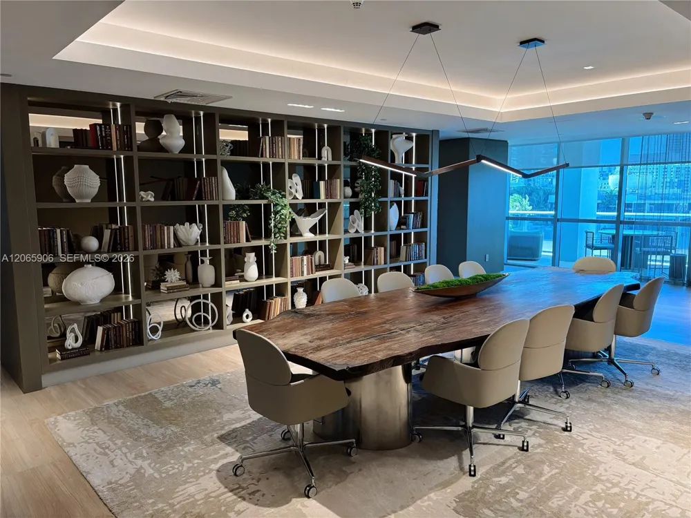 900 Biscayne Blvd #4410 Miami, FL 33132