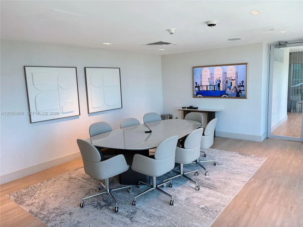 900 Biscayne Blvd #4410 Miami, FL 33132