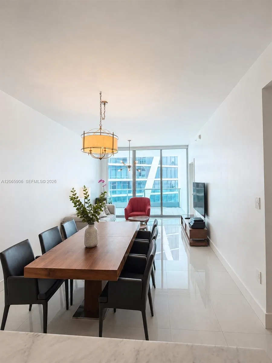 900 Biscayne Blvd #4410 Miami, FL 33132