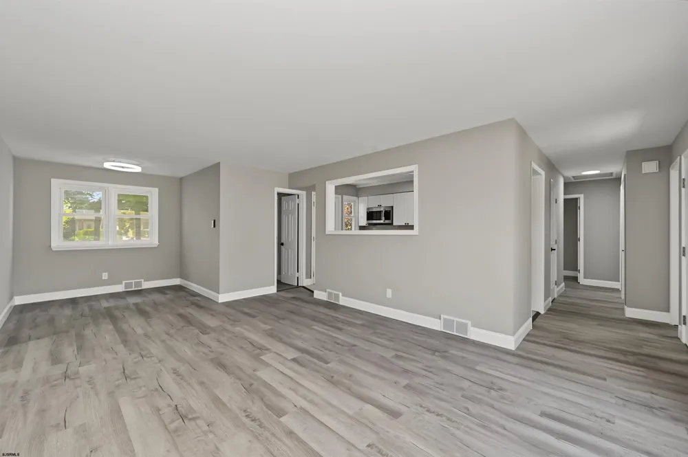 29 Summit Ave Absecon, NJ 08201