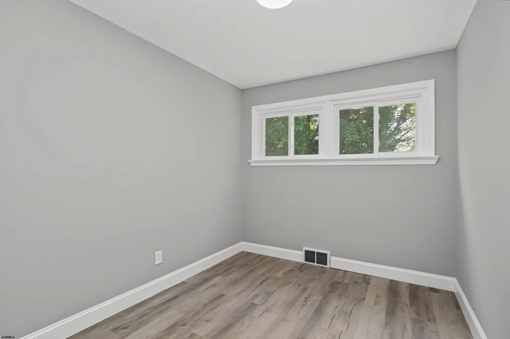29 Summit Ave Absecon, NJ 08201