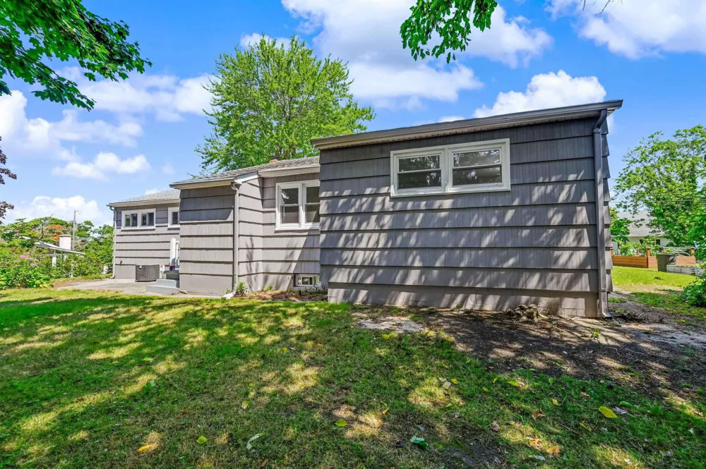 29 Summit Ave Absecon, NJ 08201