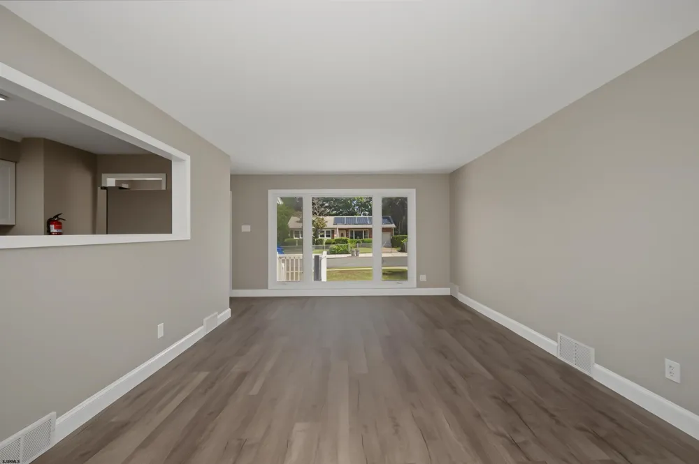29 Summit Ave Absecon, NJ 08201