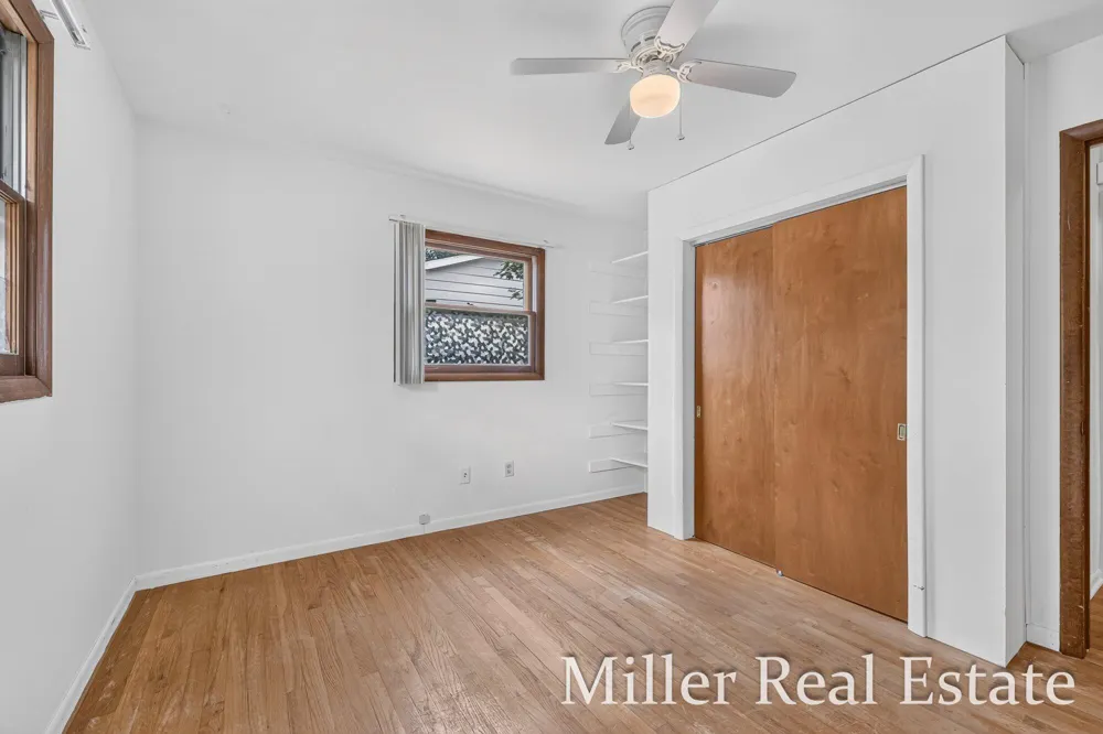 1221 Hanover Street Hastings City, MI 49058