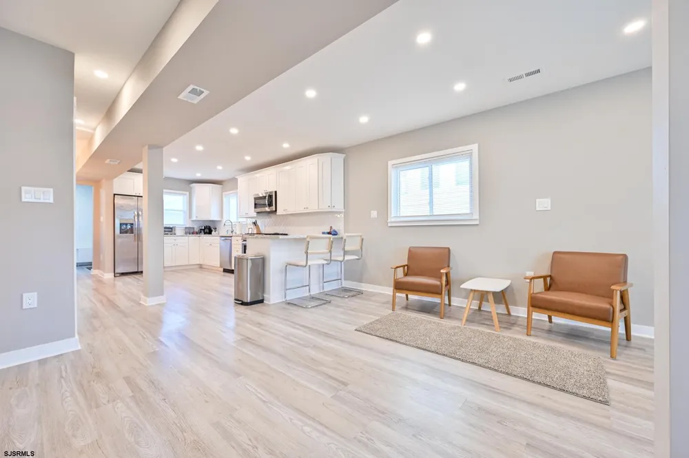 203 N Somerset Ave Ventnor Heights, NJ 08406