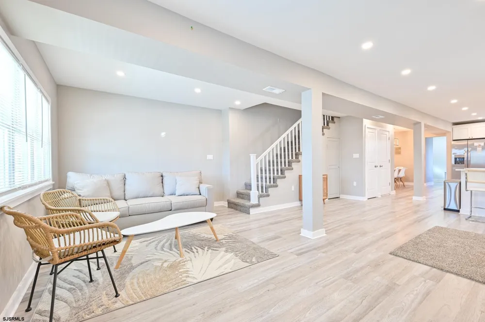 203 N Somerset Ave Ventnor Heights, NJ 08406