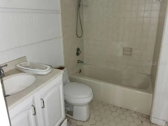 270 AMBERWOOD COURT Ormond Beach, FL 32174