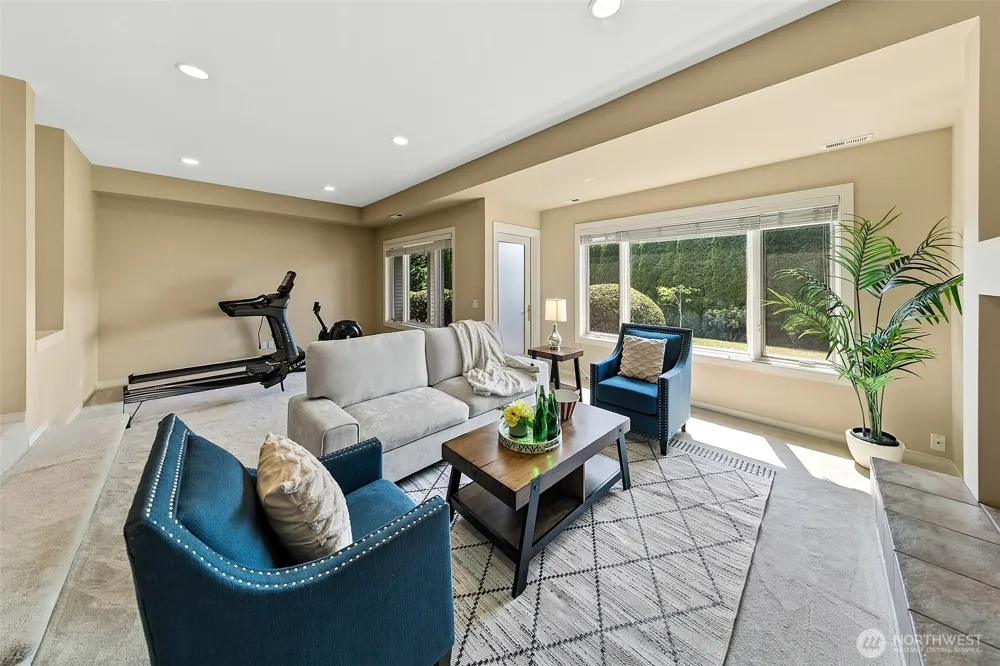 15317 SE 58th Street Bellevue, WA 98006