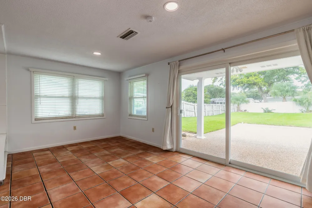 808 E 16th Avenue New Smyrna Beach, FL 32169