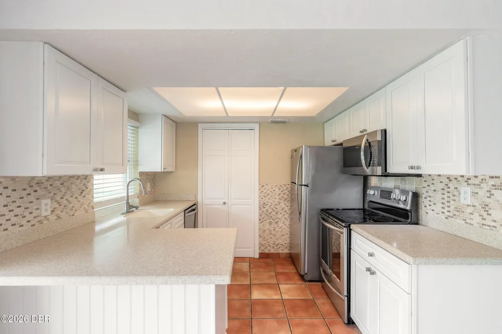 808 E 16th Avenue New Smyrna Beach, FL 32169