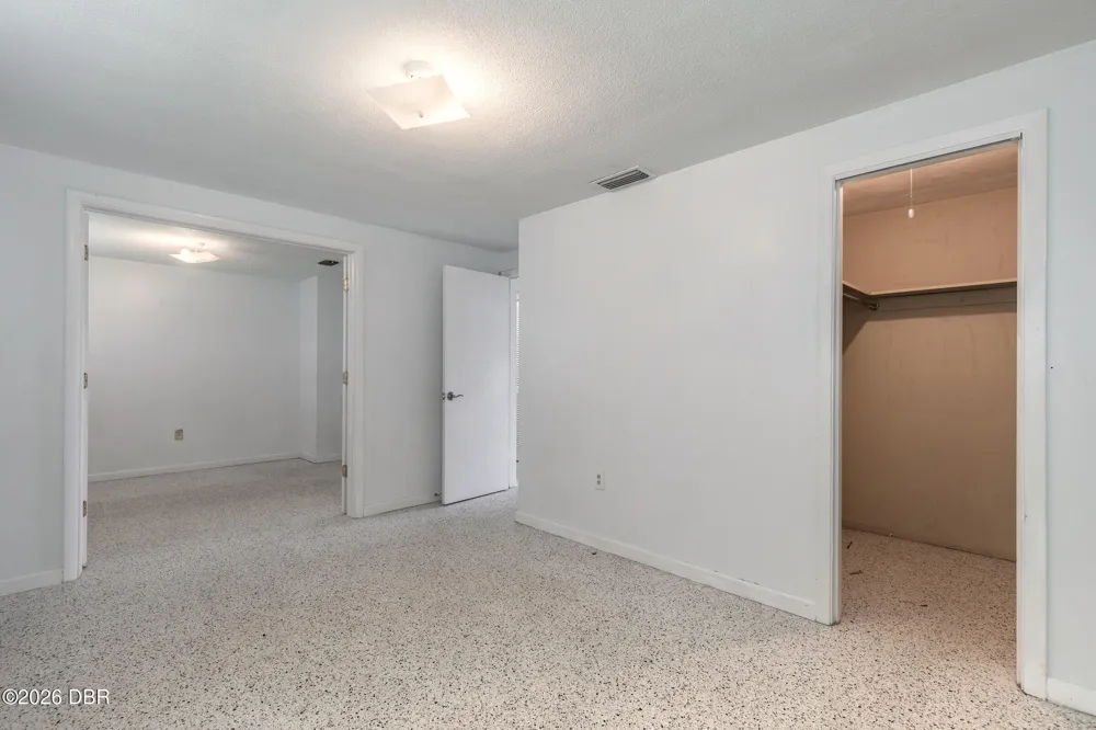 808 E 16th Avenue New Smyrna Beach, FL 32169