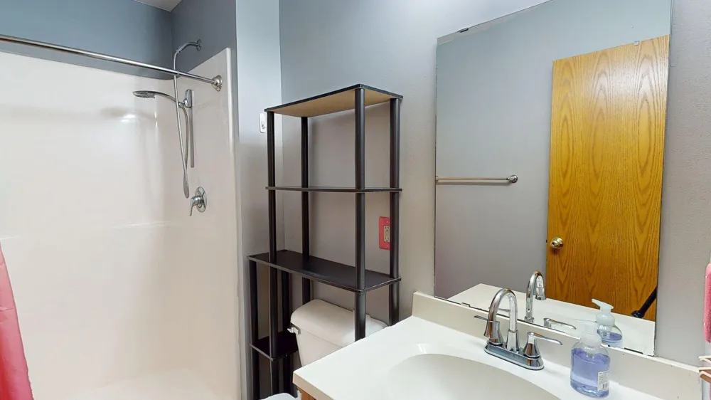 635 NW 6th Street NW Plainview, MN 55964