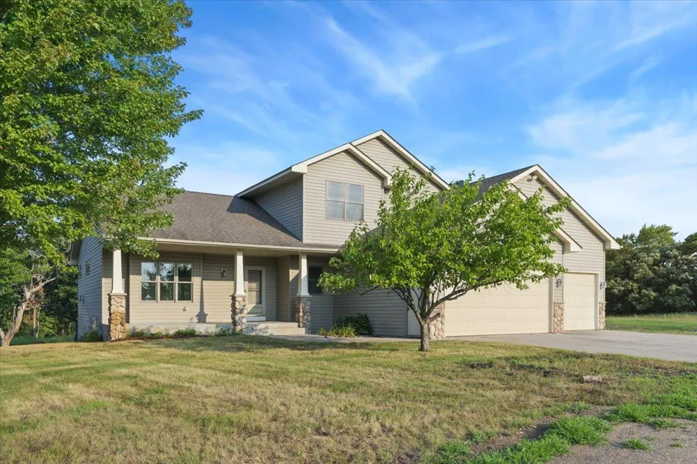 13480 217th Avenue NW Elk River, MN 55330