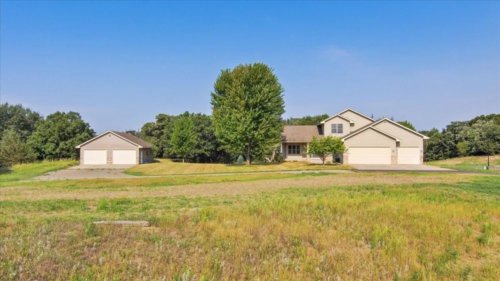 13480 217th Avenue NW Elk River, MN 55330