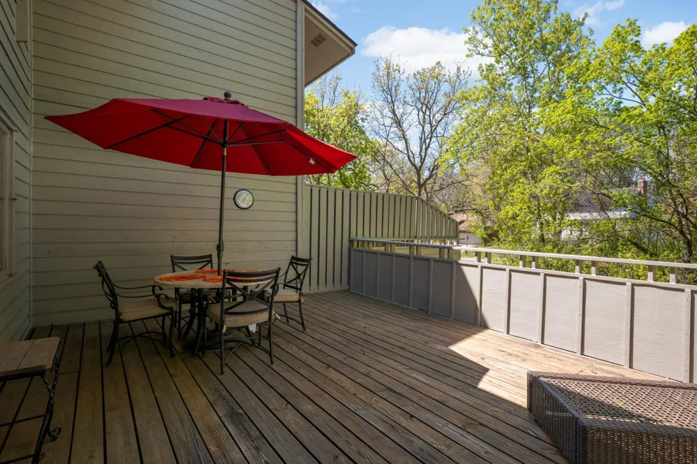 10203 Scarborough Road Bloomington, MN 55437
