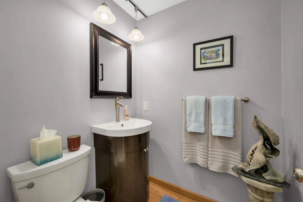 10203 Scarborough Road Bloomington, MN 55437