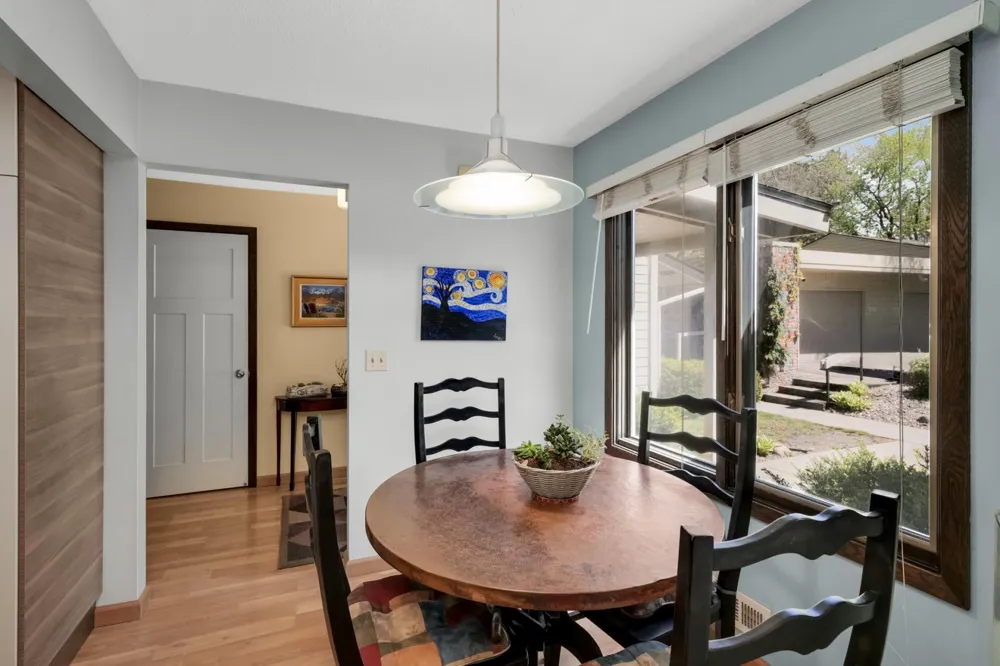 10203 Scarborough Road Bloomington, MN 55437