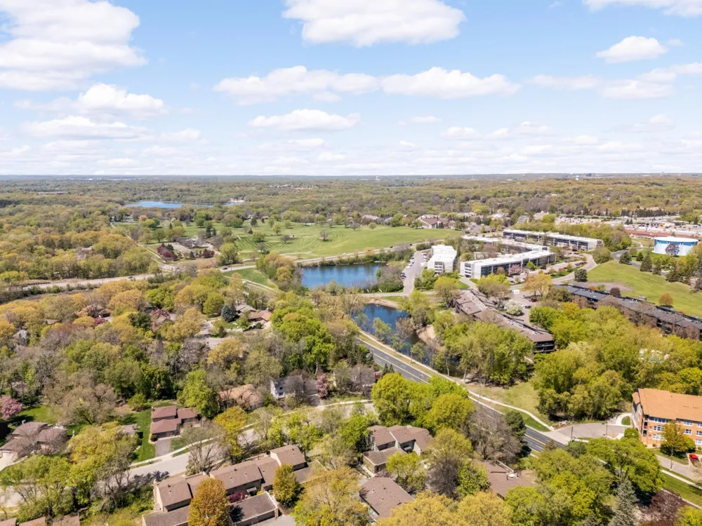 10203 Scarborough Road Bloomington, MN 55437