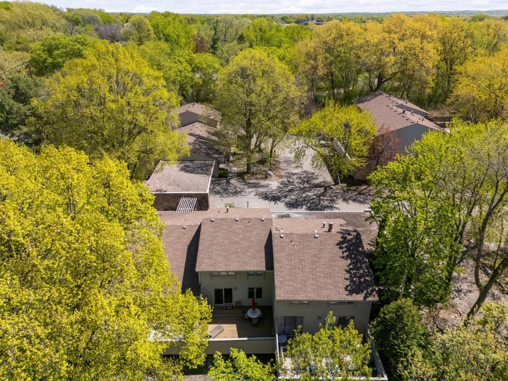 10203 Scarborough Road Bloomington, MN 55437