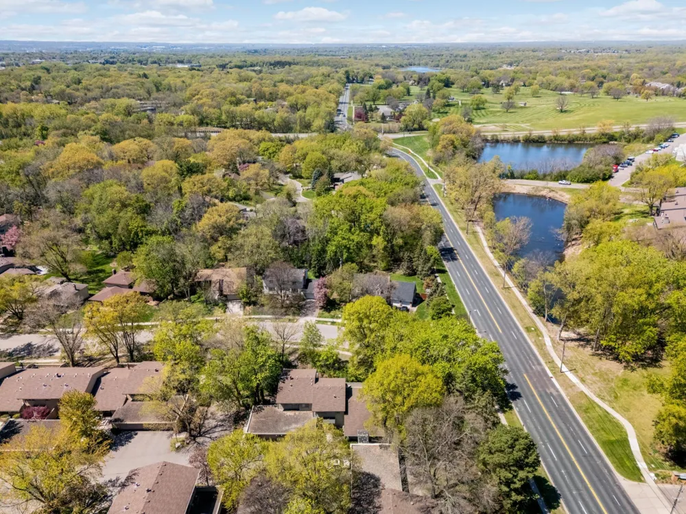 10203 Scarborough Road Bloomington, MN 55437