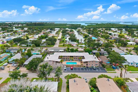 350 Woodland Avenue #1