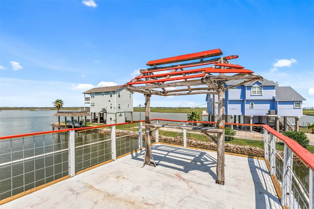 116 Bayou Vista Drive Hitchcock, TX 77563