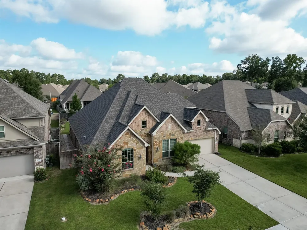 23509 Red Juniper Lane New Caney, TX 77357