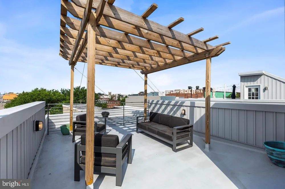 2621 E LETTERLY STREET Philadelphia, PA 19125