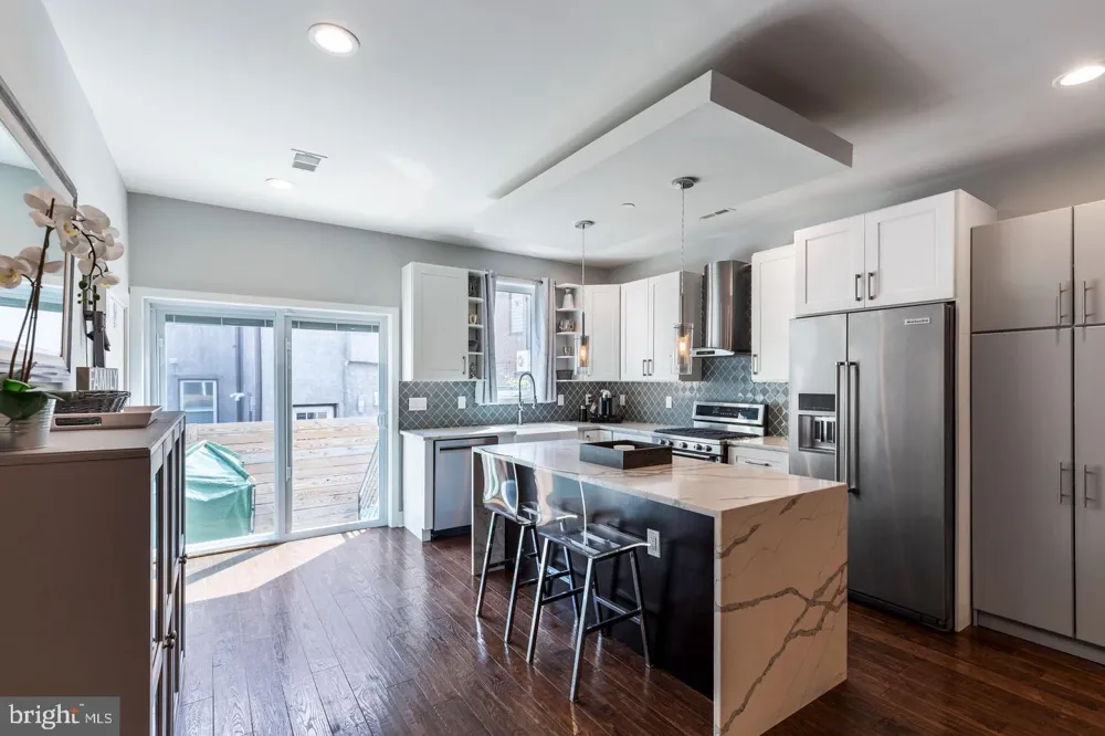 2621 E LETTERLY STREET Philadelphia, PA 19125