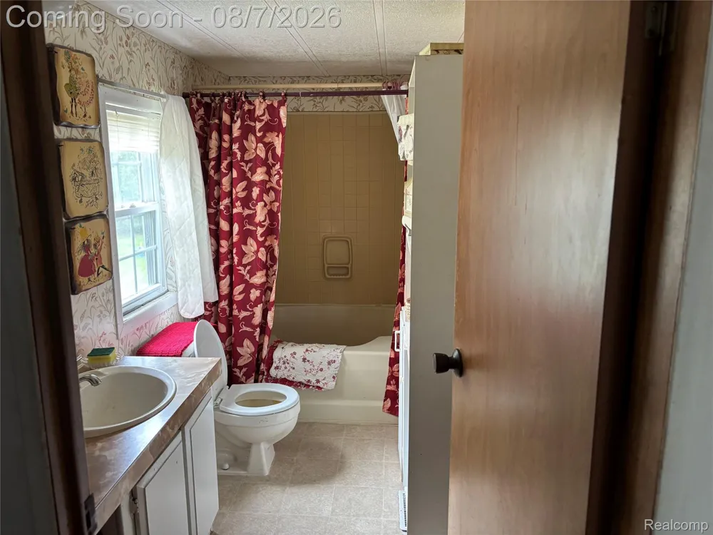 611 Wheeling Road Imlay Township, MI 48444