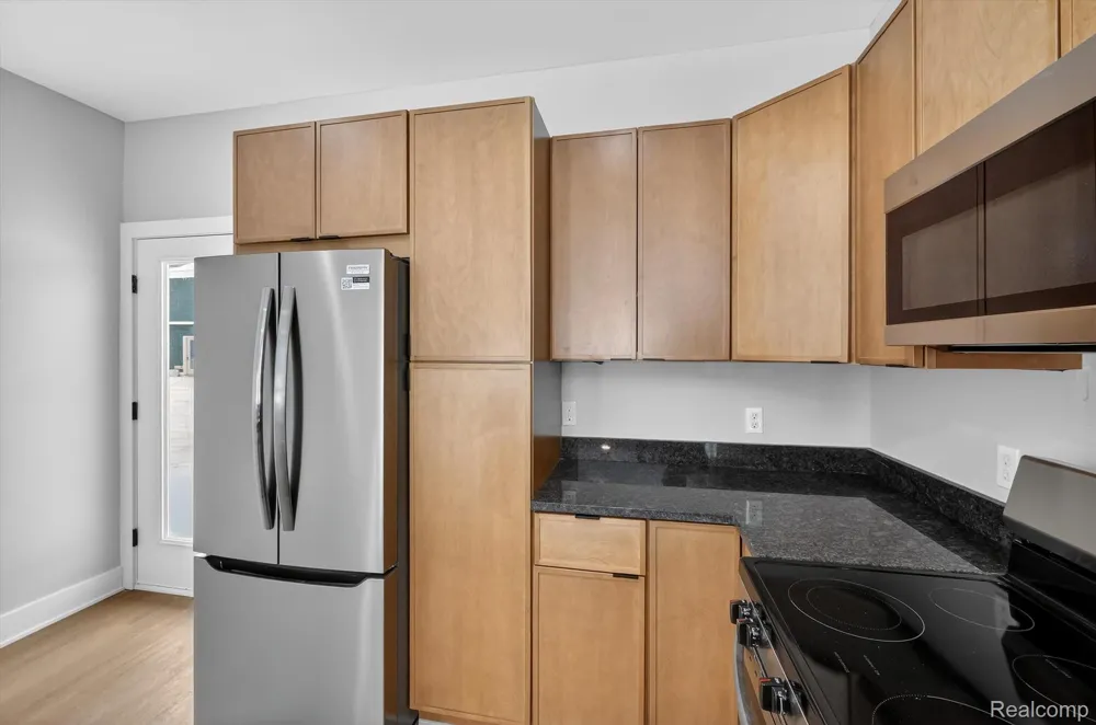 19287 Andrea Drive Macomb Township, MI 48042