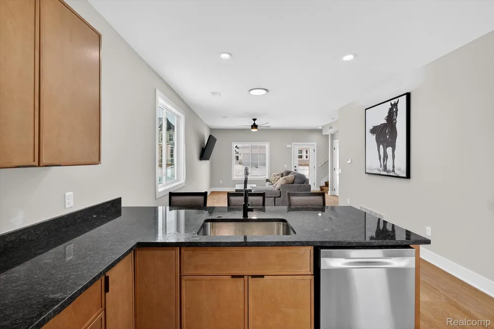 19287 Andrea Drive Macomb Township, MI 48042