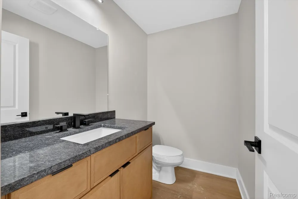 19287 Andrea Drive Macomb Township, MI 48042
