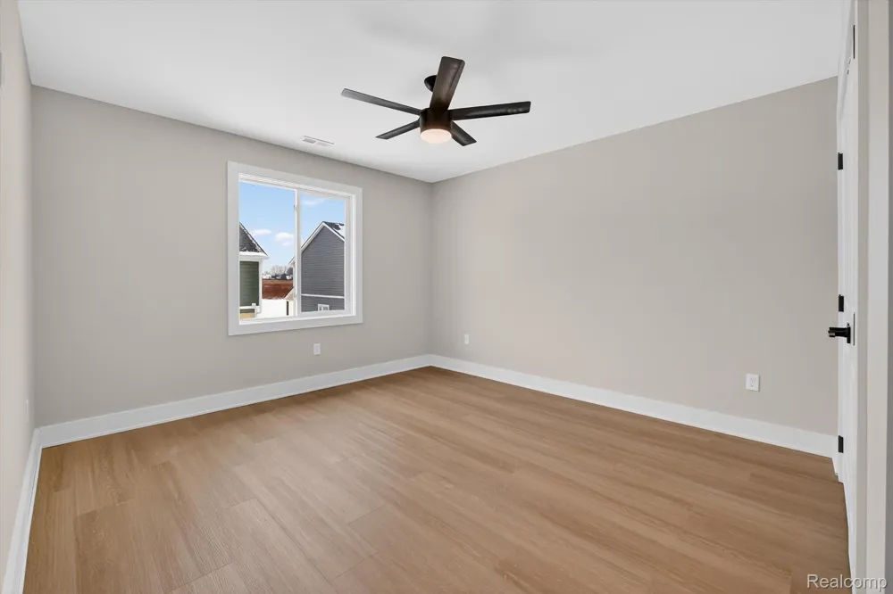 19287 Andrea Drive Macomb Township, MI 48042