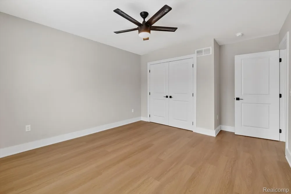 19287 Andrea Drive Macomb Township, MI 48042