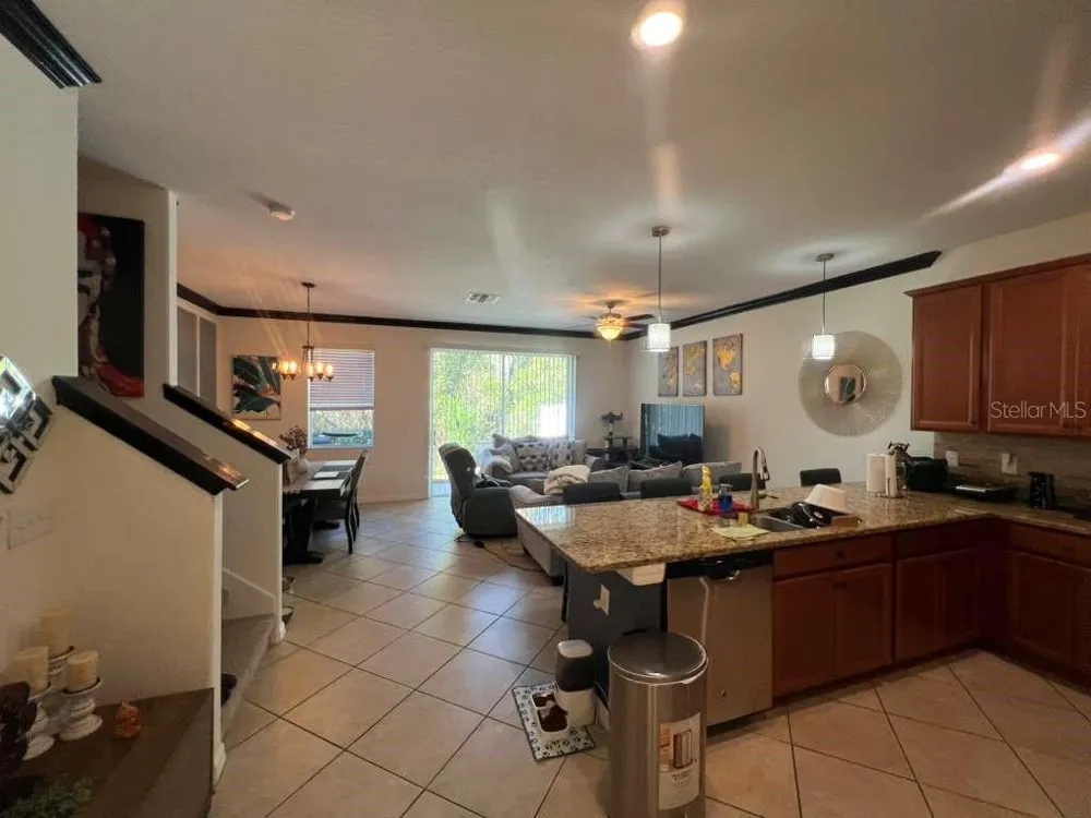 6453 SEDGEFORD DRIVE Lakeland, FL 33811