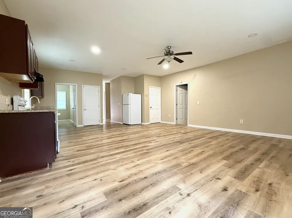 4831 Oak PATH Stone Mountain, GA 30088