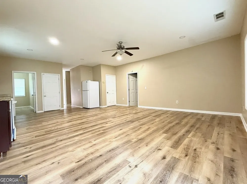 4831 Oak PATH Stone Mountain, GA 30088