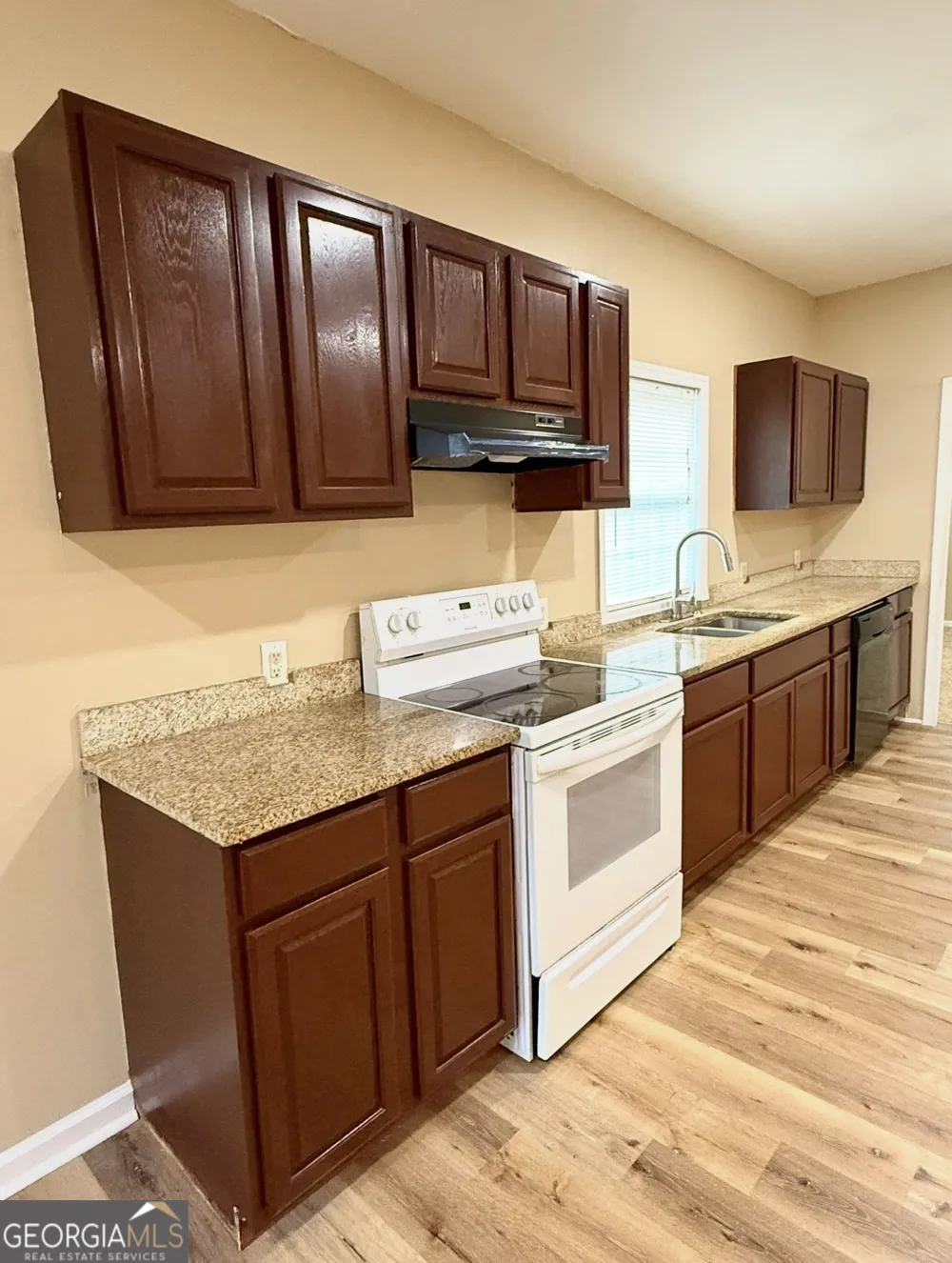 4831 Oak PATH Stone Mountain, GA 30088