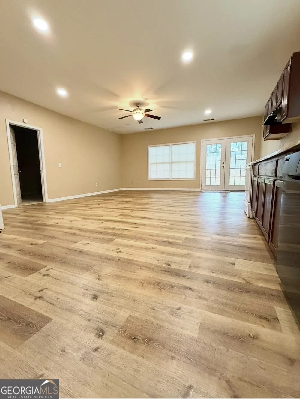 4831 Oak PATH Stone Mountain, GA 30088