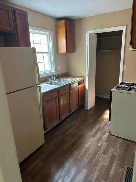 101 Willis Wilder Drive #B Forsyth, GA 31029