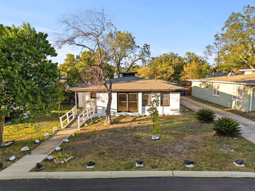 707 Chicago Boulevard San Antonio, TX 78210