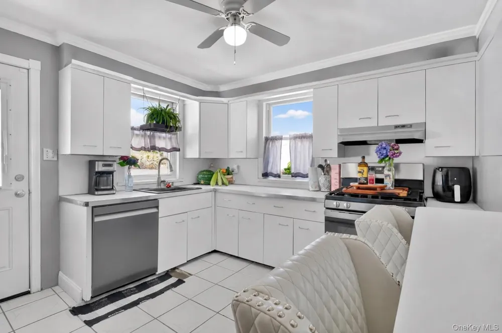 1069 Phoebe Street Franklin Square, NY 11010