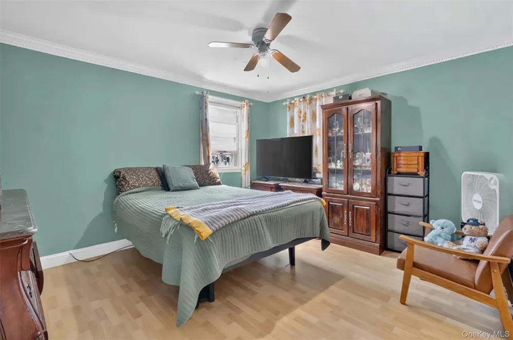 1069 Phoebe Street Franklin Square, NY 11010