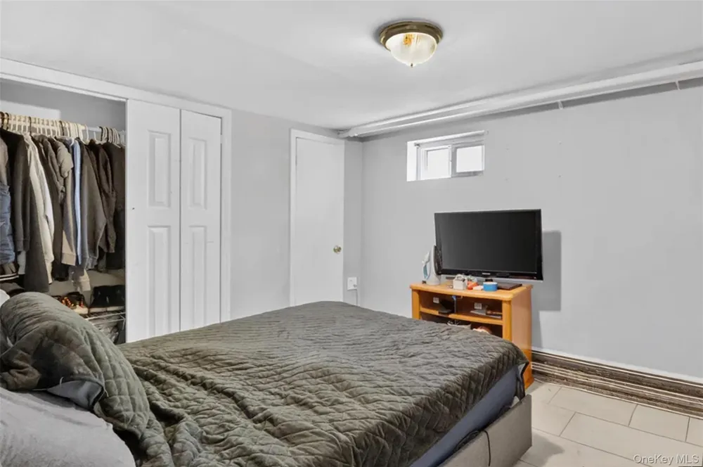 1069 Phoebe Street Franklin Square, NY 11010