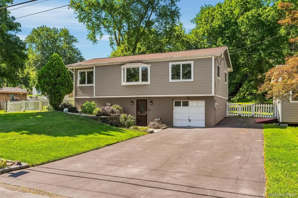 21 Trotting Drive Chester, NY 10918