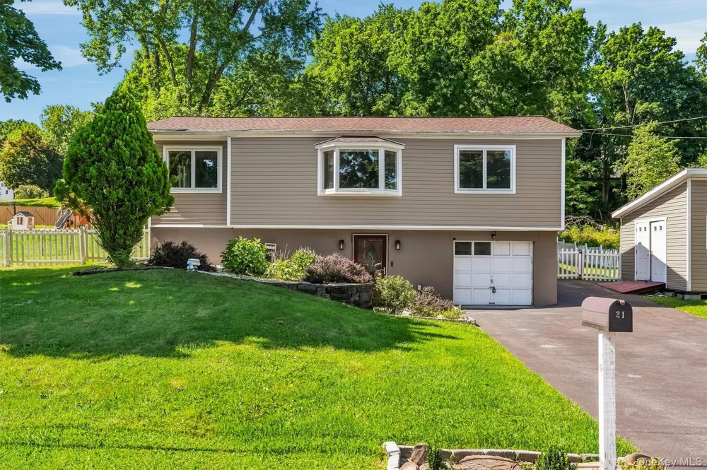 21 Trotting Drive Chester, NY 10918