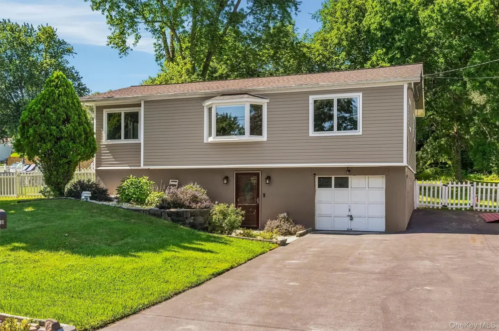 21 Trotting Drive Chester, NY 10918